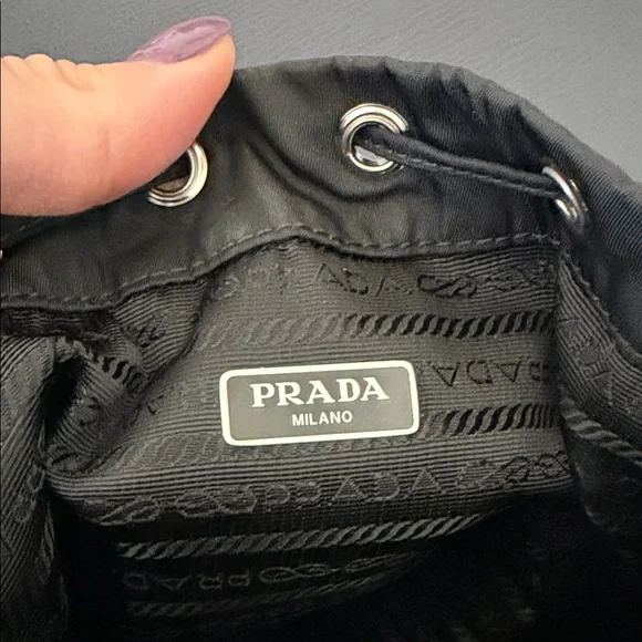 Prada Re-Nylon pouch - Picture 7 of 12